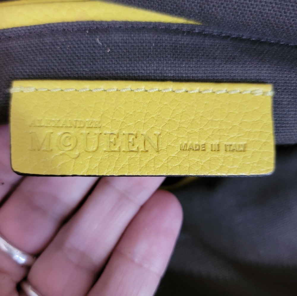 Alexander McQueen Skull Padlock yellow Tote - Picture 3 of 16